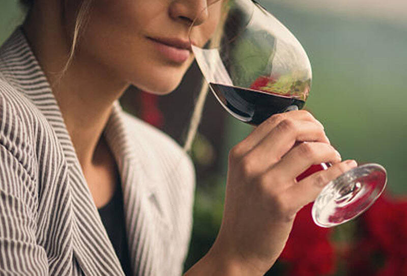 The Sommelier «If a client says I know people who charge less, he replies I have clients who pay more» Premium Edition MBS® Reserve